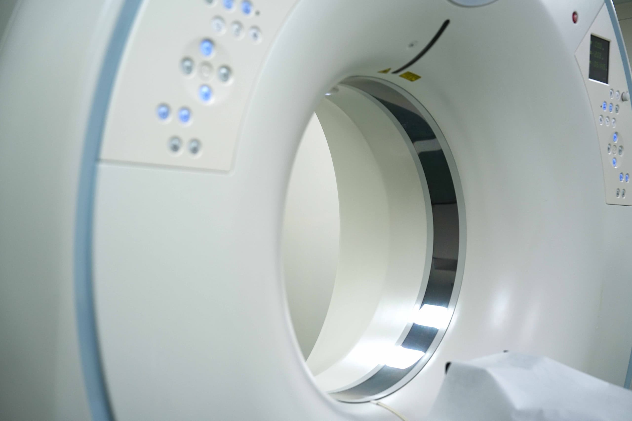 160-shriani-kompiuteruli-tomografia-bochorishvilis-klinikashi